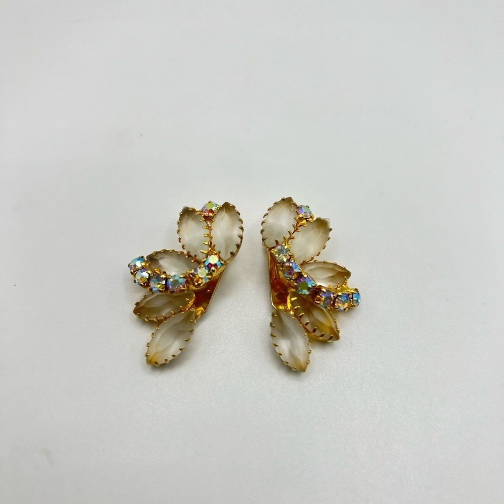 Vintage La Rel Frosted Leaf Rhinestone Clip On Earrings Iridescent